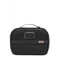 Split Travel Kit - Alpha: 14x9x21.5cm - Black | TUMI